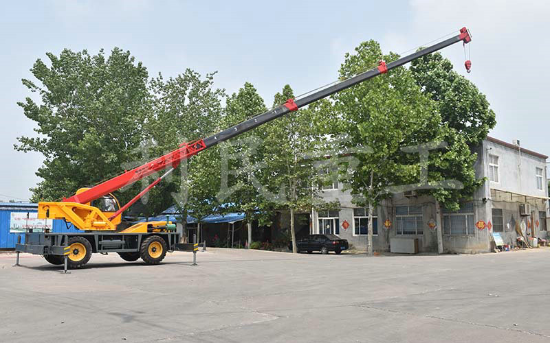 12噸一體越野吊車12.jpg